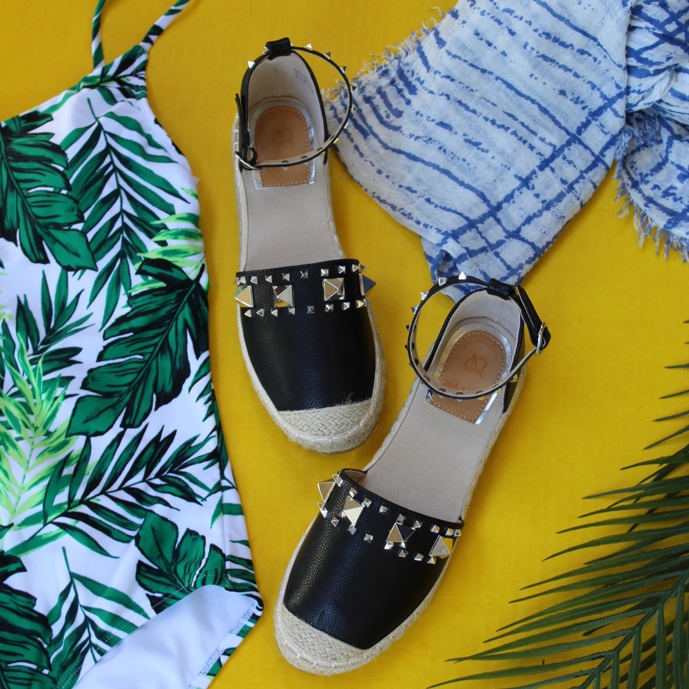 🚨LAST PAIR!!//The Francesca//Black Espadrille - Picture 4 of 8